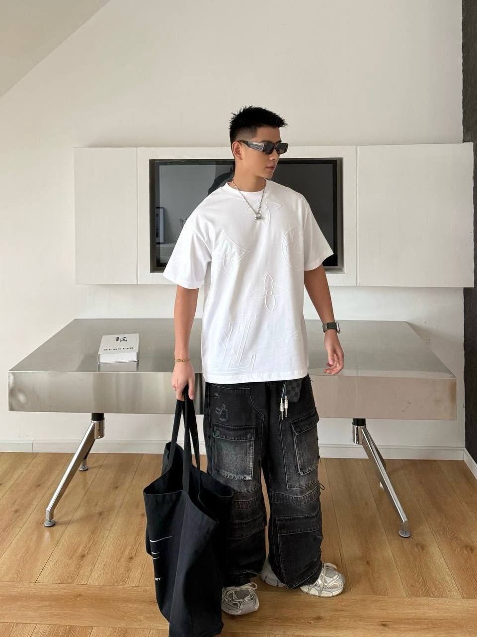 оверсайз футболка,белая оверсайз футболка,джинсы мужские,брюки свободного кроя