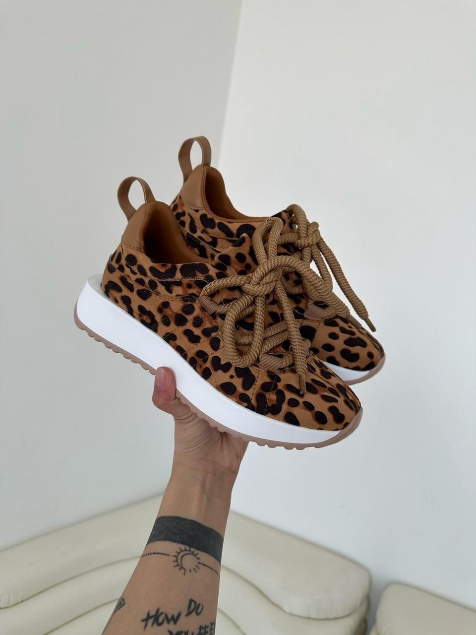 ,женские кроссовки,кроссовки леопардовые,женские кроссовки с леопардовым принтом,кроссовки с леопардовым принтом для женщин