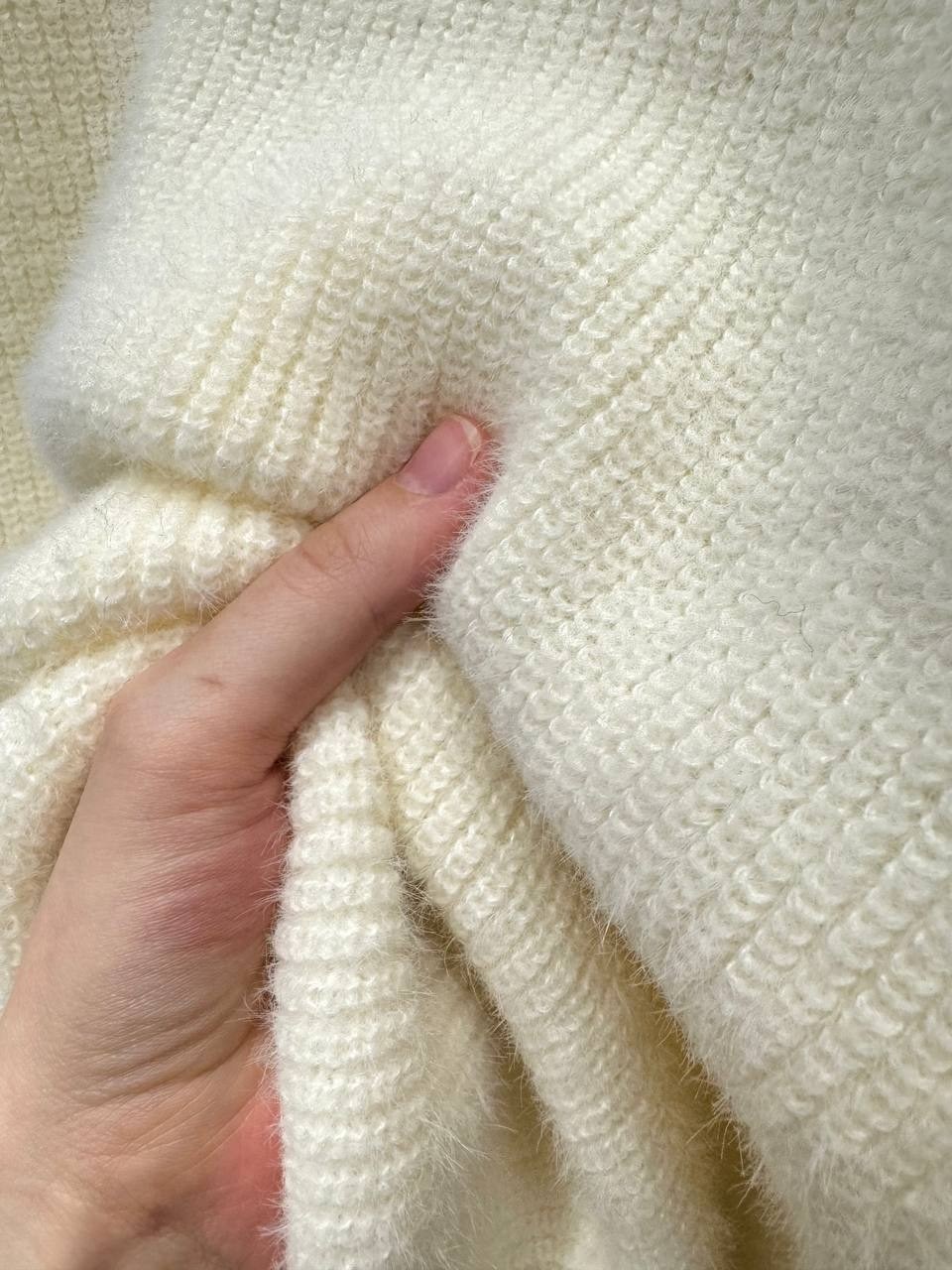 трикотажный костюм,трикотажный костюм женский,женский свитер с v-образным вырезом,костюм классический,вязаные свитера