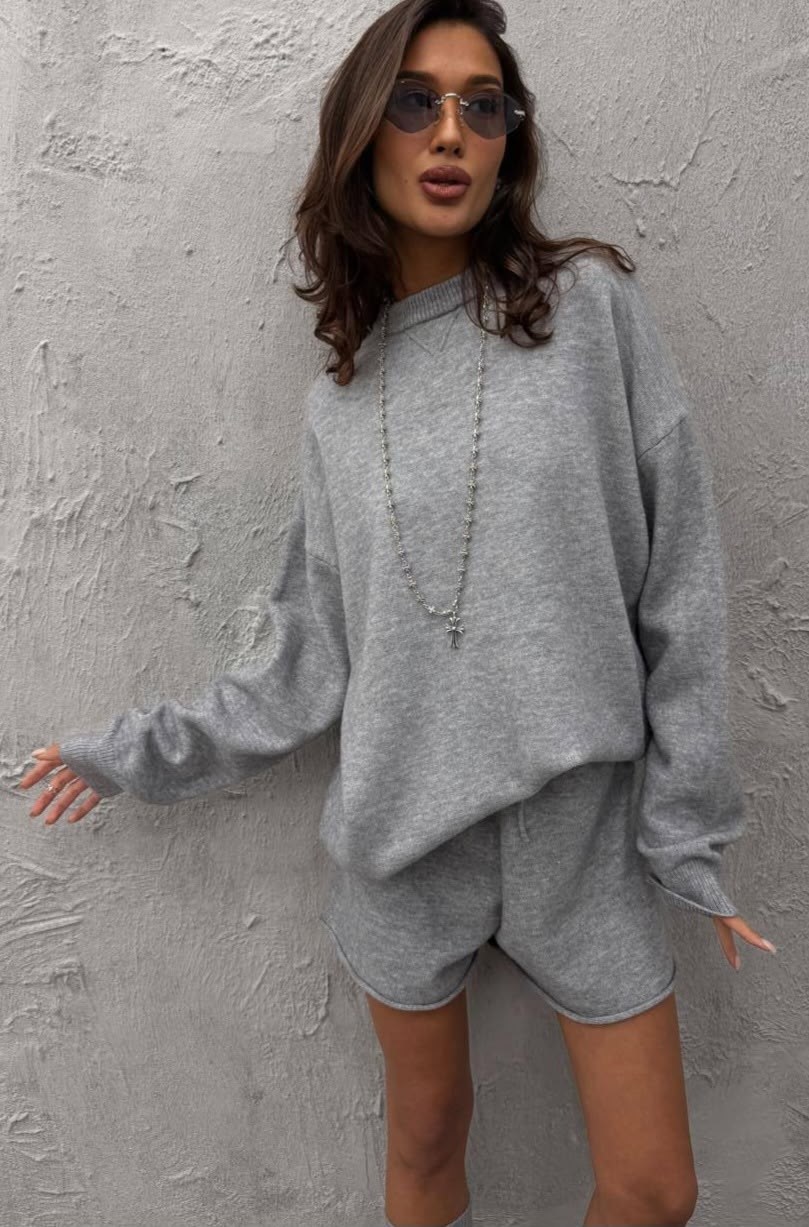 трикотажные костюмы,вязаные костюмы,трикотажный костюм с шортами,кашемировый костюм,женские костюмы