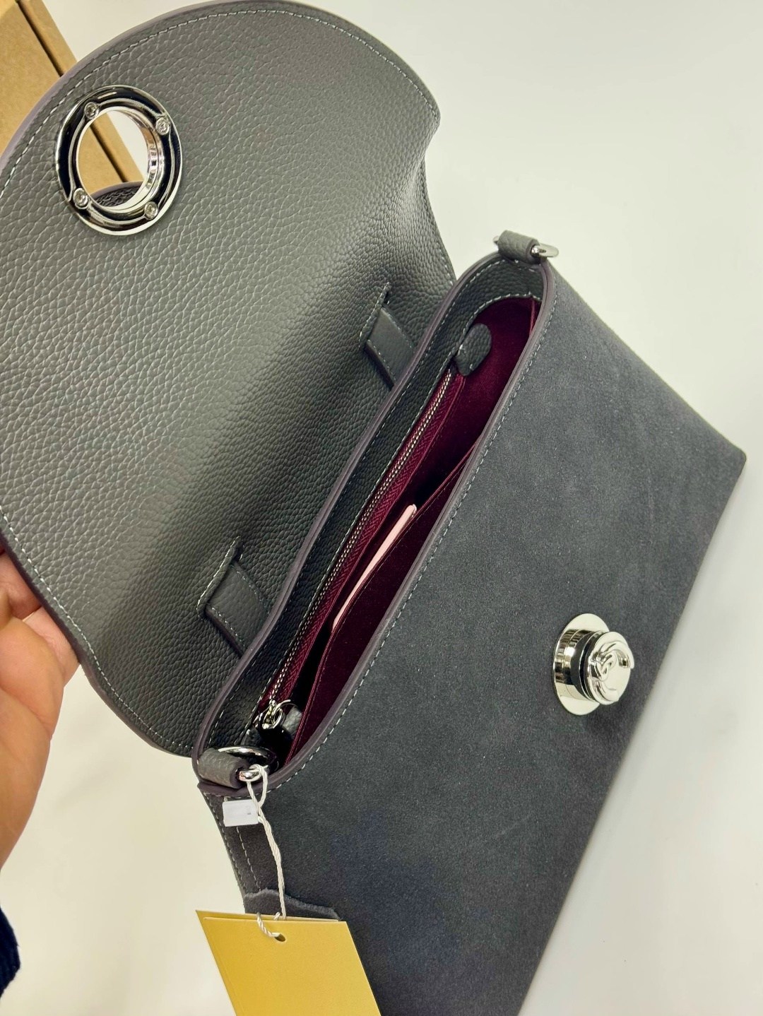 сумка coccinelle,сумка женская coccinelle натуральная замша,сумка coccinelle замша,замшевая сумка coccinelle,сумка coccinelle замша чёрная