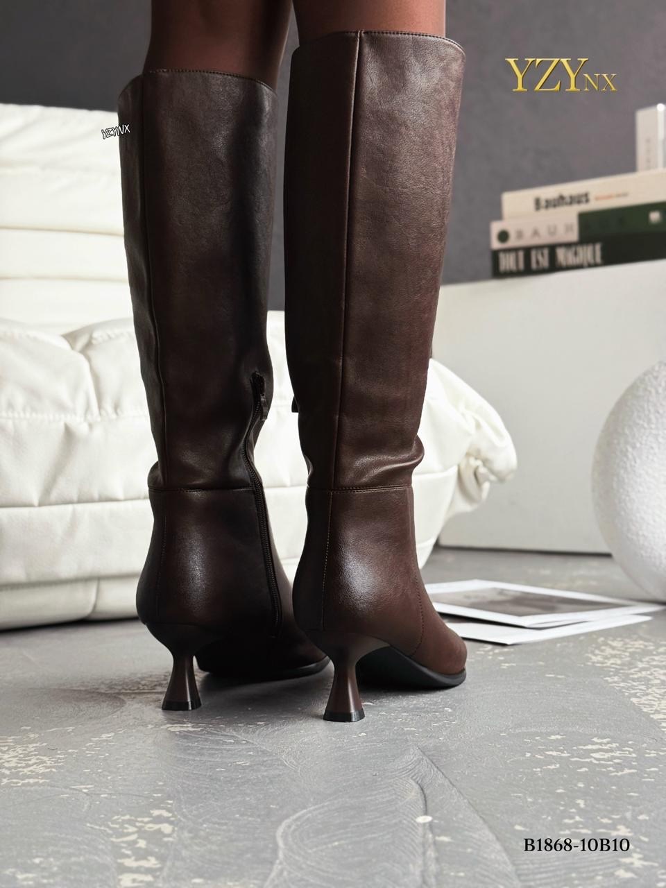 демисезонные сапоги на каблуке,сапоги,сапоги демисезонные на каблуке кожаные казаки londri,сапоги весенние с широким голенищем на каблуке gh collection,женские сапоги