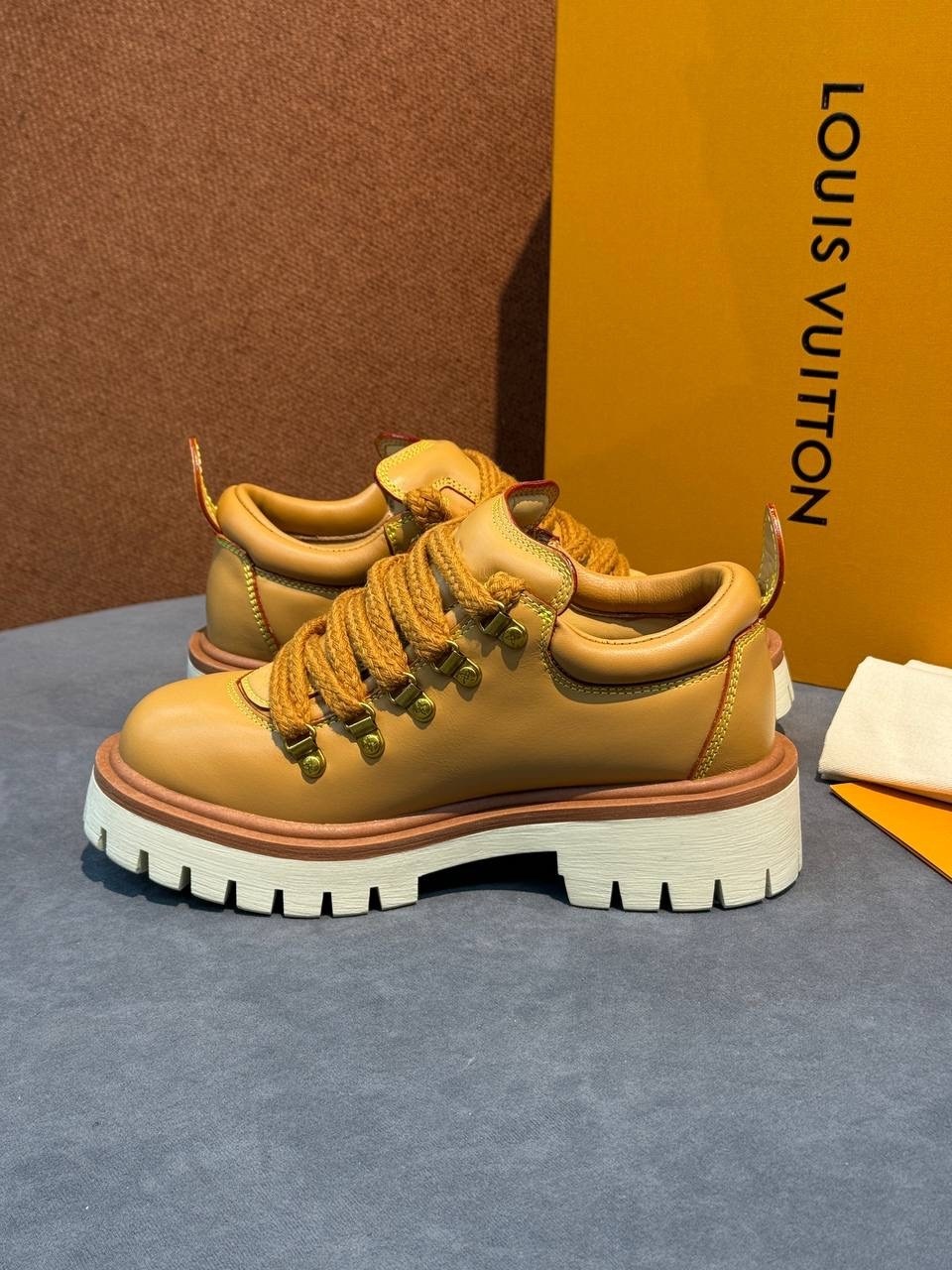 ботинки louis vuitton,,ботинки louis vuitton timberland 6 inch premium boot waterproof,ботинки женские,кроссовки louis vuitton