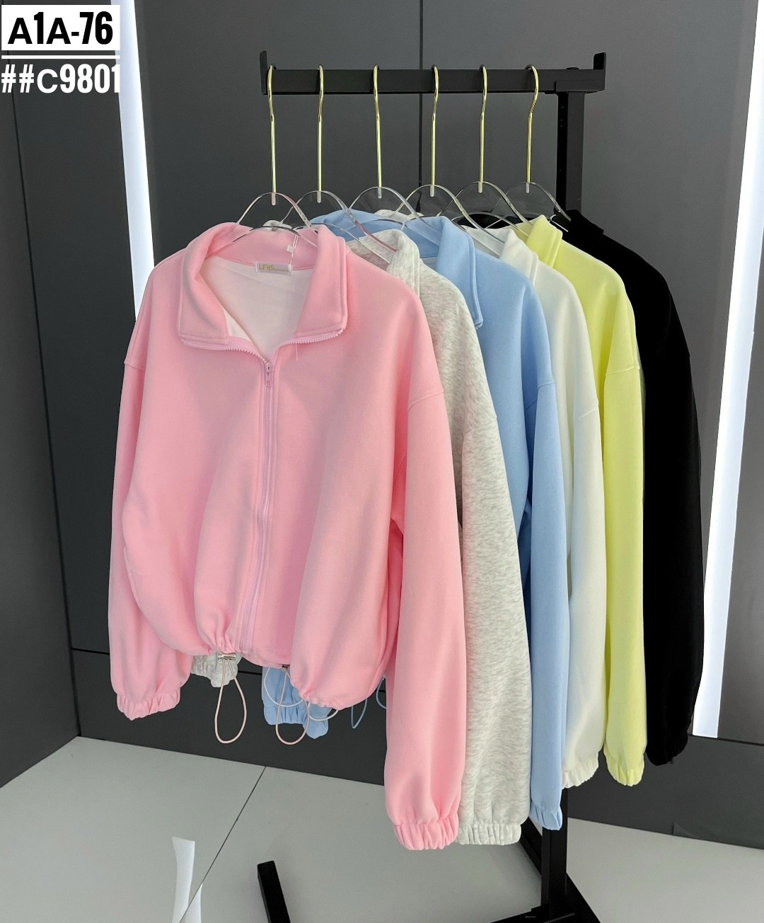 куртка бомбер,женская укороченная куртка,женская куртка бомбер,куртка женская,укороченная куртка