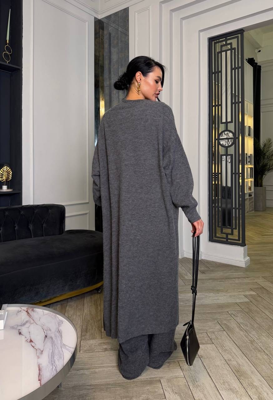 костюм из вискозы и трикотажа с брюками и кардиганом patriciа f15425-36 серо-голубой,брючный костюм,костюм кашемировый брючный,трикотажные костюмы,трикотажный костюм женский брючный