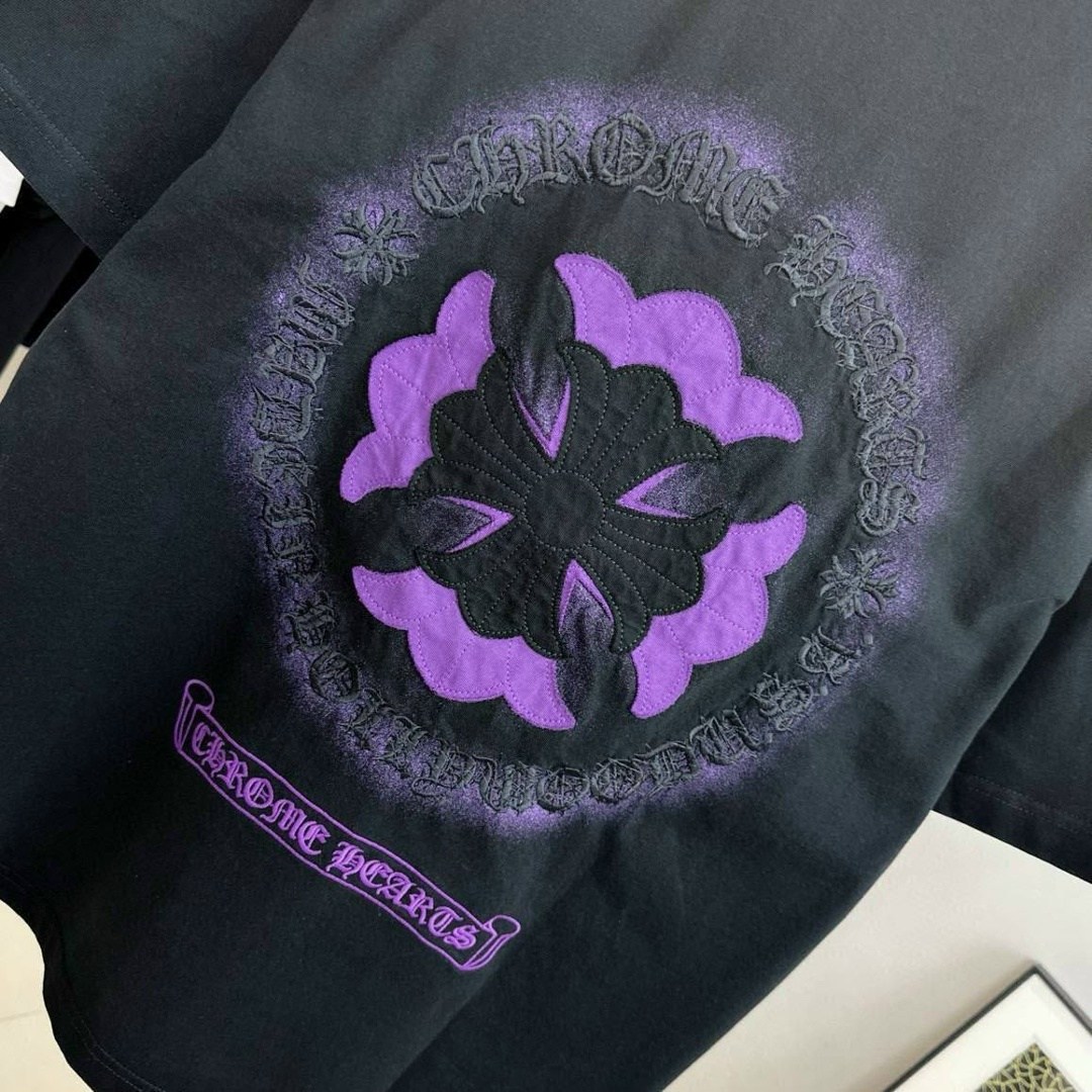 черная оверсайз футболка,оверсайз футболка,стильные мужские футболки,модные мужские футболки,белая оверсайз футболка