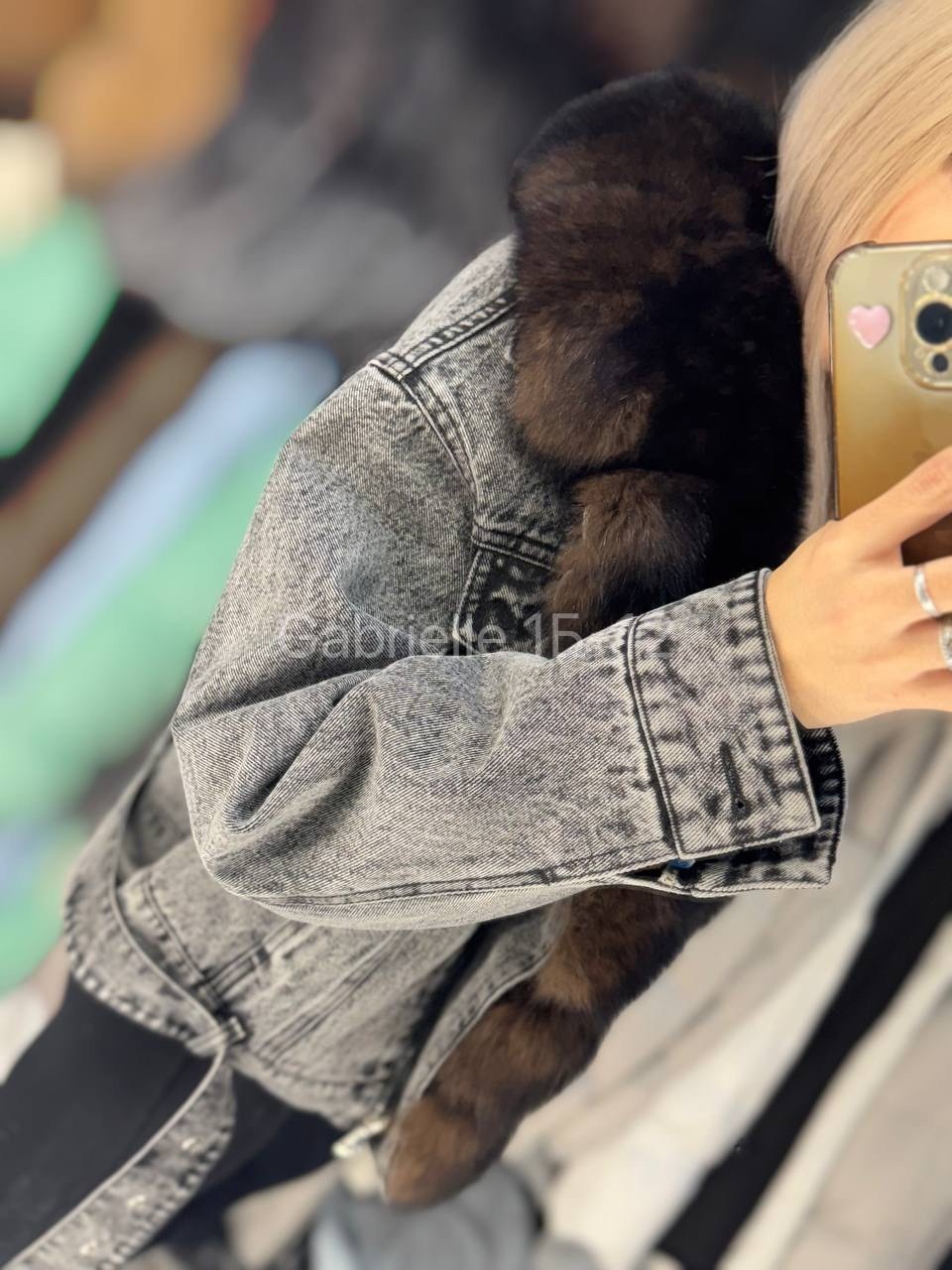 куртка с натуральным мехом,джинсовка с мехом песца,пуховик с натуральным мехом,пуховик с мехом песца,женская куртка с натуральным мехом