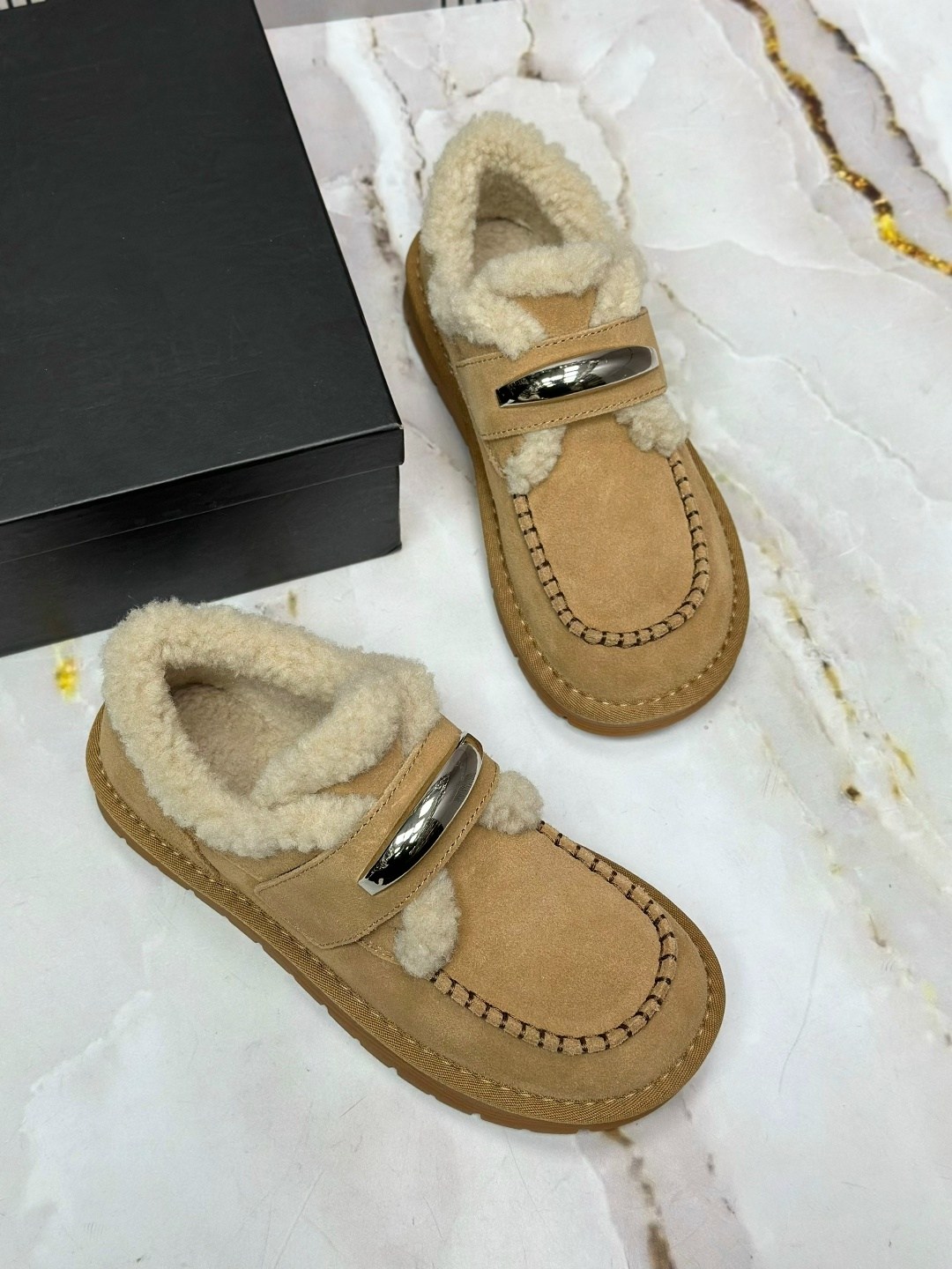 ,туфли-лоферы женские prada a131233 замшевые зимние с мехом коричневые, теплая,женская ,лоферы на меху