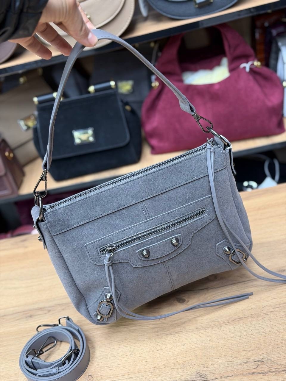сумка,сумки женская,модная сумка,сумочка,замшевая серая сумка