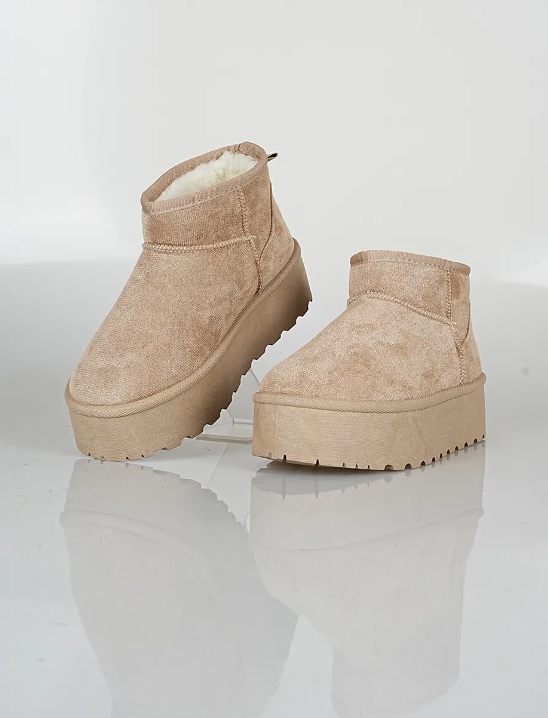 ,угги на платформе,ugg classic ultra mini замшевые ботинки на платформе черный,женская ,угги женские