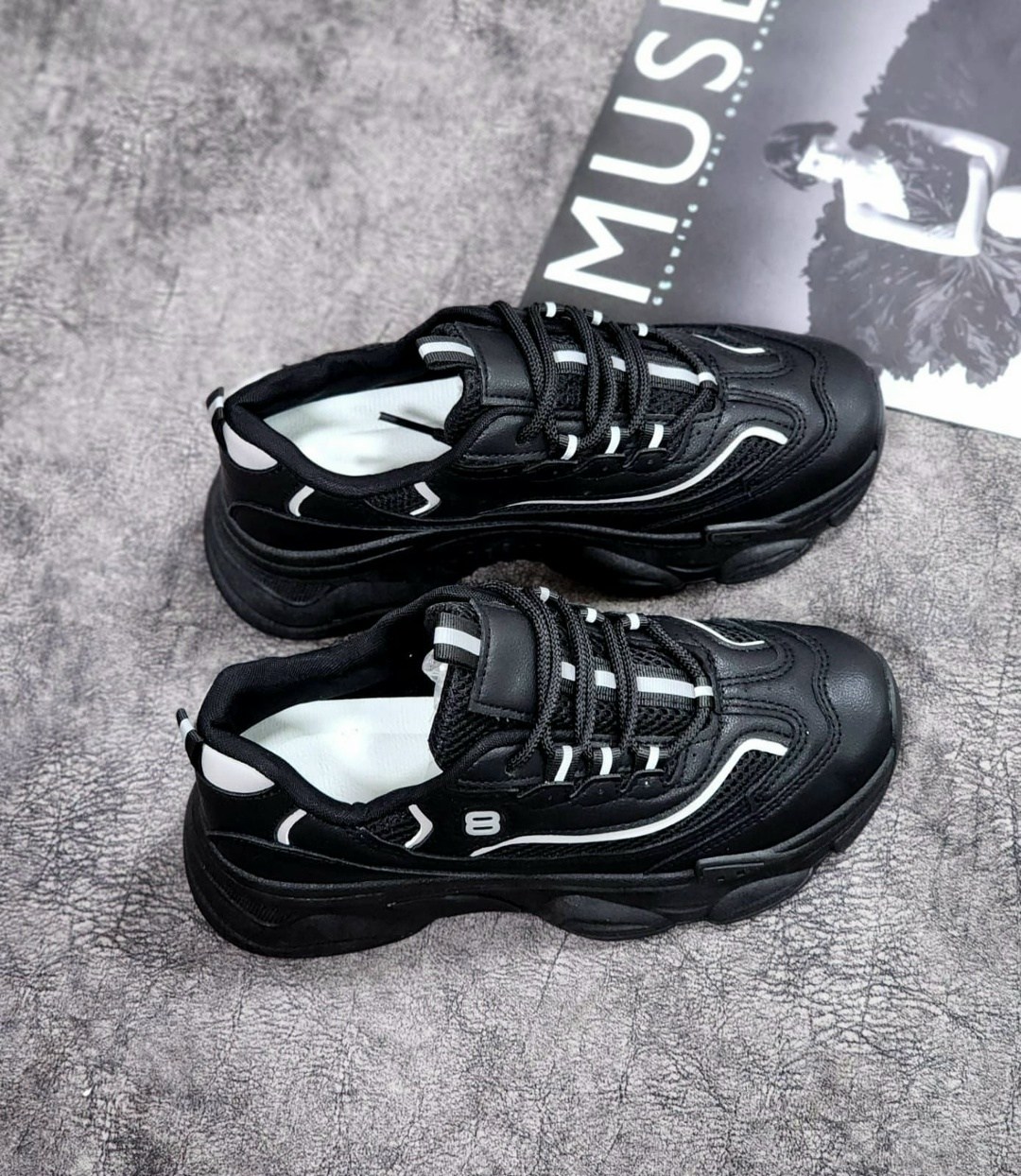 кроссовки женскиe,кроссовки черные,кроссовки модные,черные женские кроссовки,массивные кроссовки