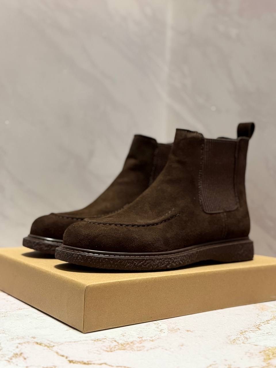 замшевые ботинки челси medicine коричневый,,ботинки челси axel arigato blyde коричневый,коричневые замшевые челси мужские,замшевые ботинки