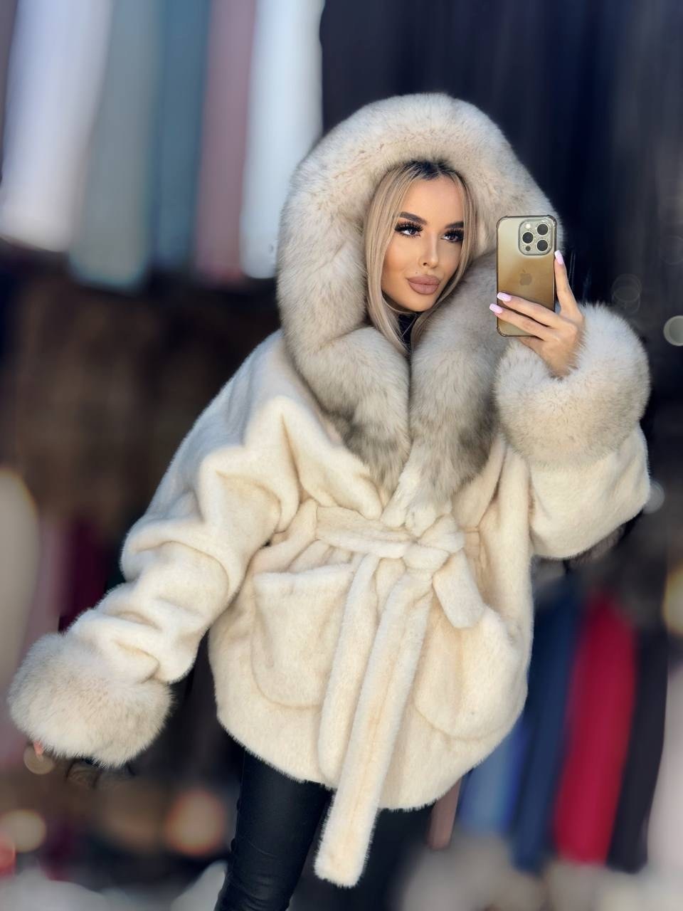 норковая шуба с капюшоном,норковая шуба,шуба,белая норковая шубка с капюшоном,белая норковая шуба с капюшоном