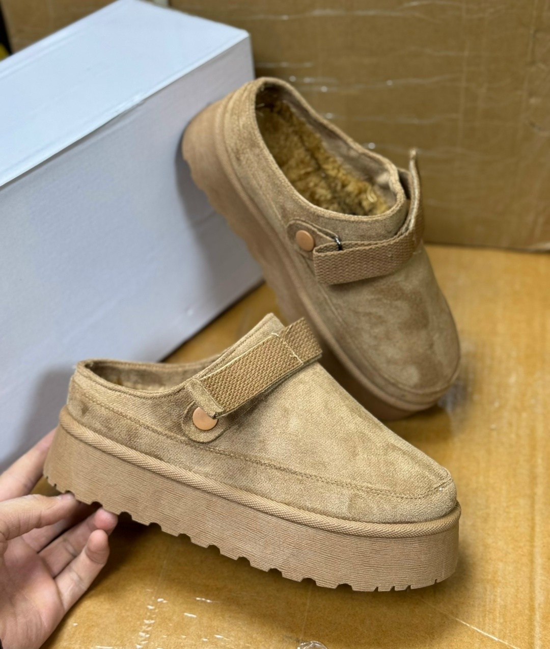 ,женская ,повседневная ,шлепанцы замшевые, на плоской подошве