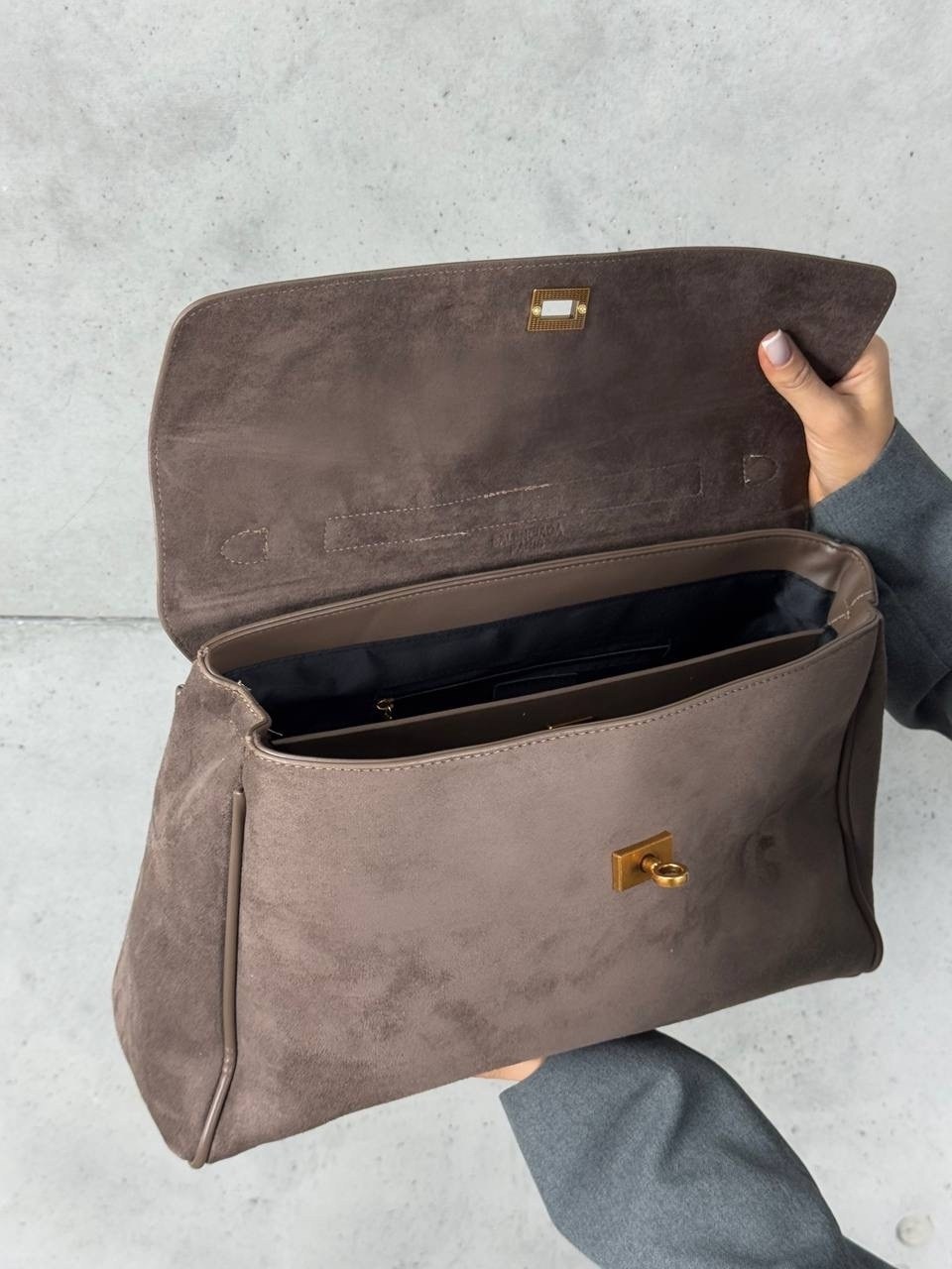 сумки женская,стильная женская сумка,сумка замшевая большая,сумка замшевая,сумка женская miu miu