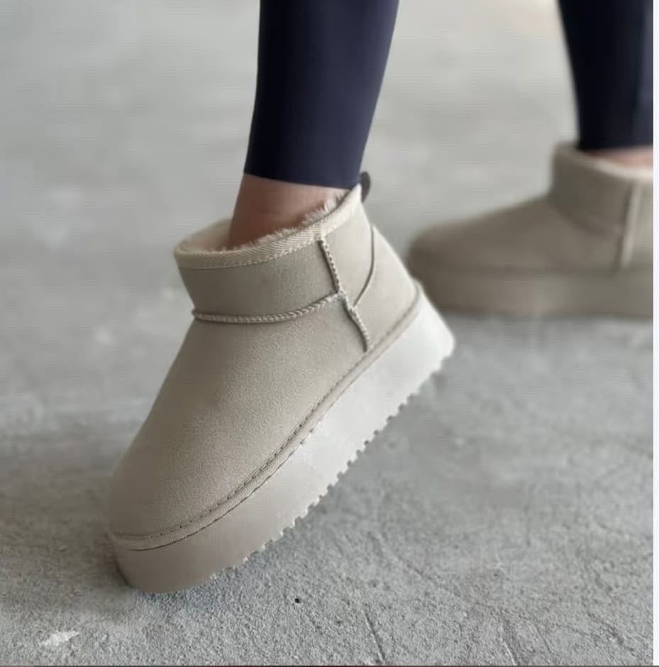 угги ugg зимние с мехом короткие на платформе,угги женские зимние,угги женские,женские угги короткие,угги зимние с мехом короткие на платформе