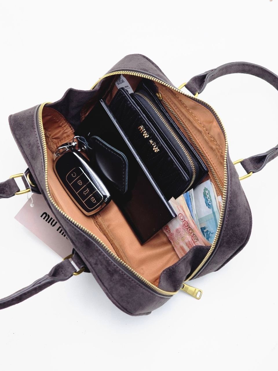 замшевая чёрная сумка miu miu 28x13 см,сумка miu miu,сумка женская miu miu,сумка miu miu замшевая,замшевая чёрная сумка miu miu 23x13 см