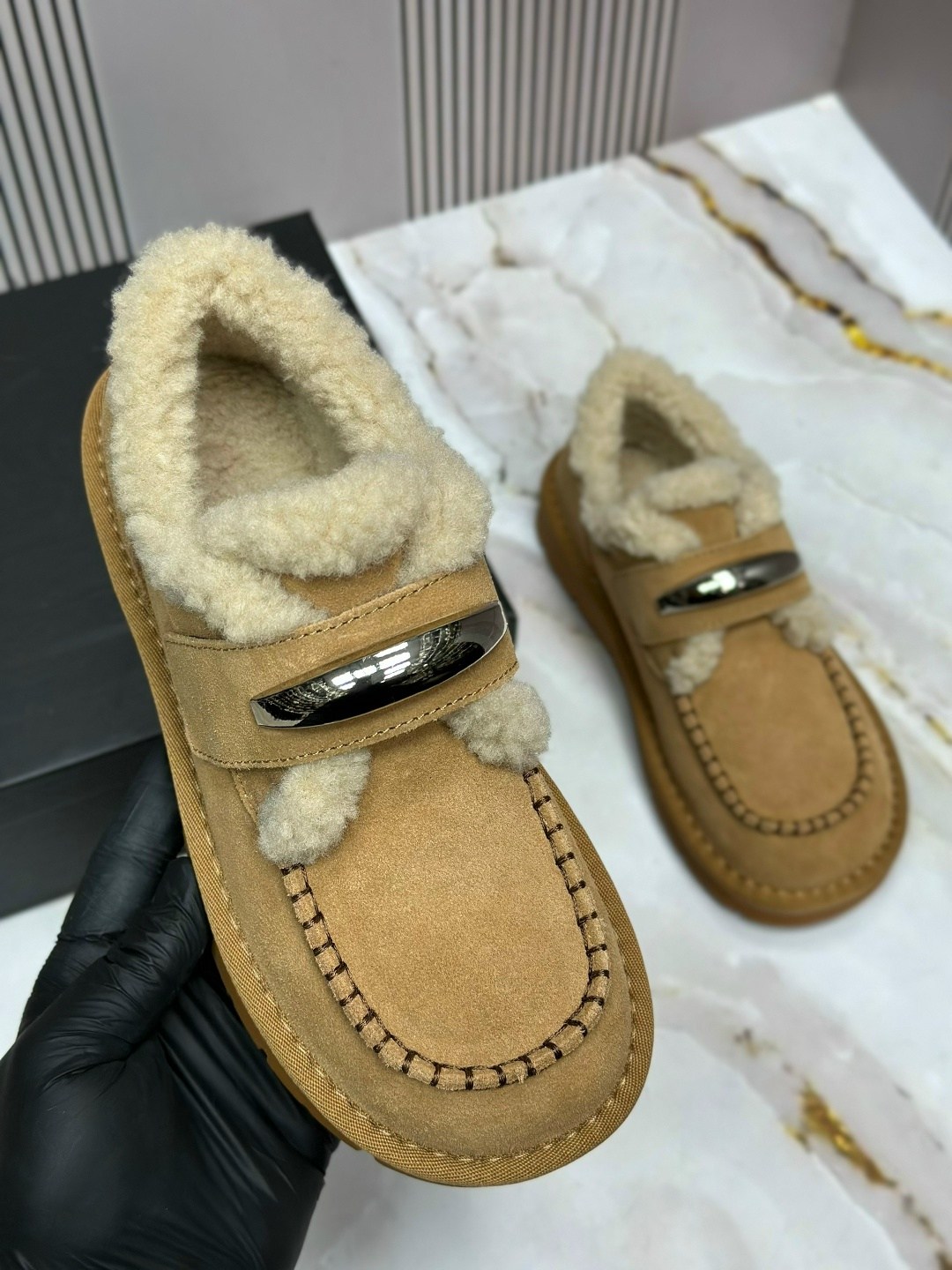 ,туфли-лоферы женские prada a131233 замшевые зимние с мехом коричневые, теплая,женская ,лоферы на меху