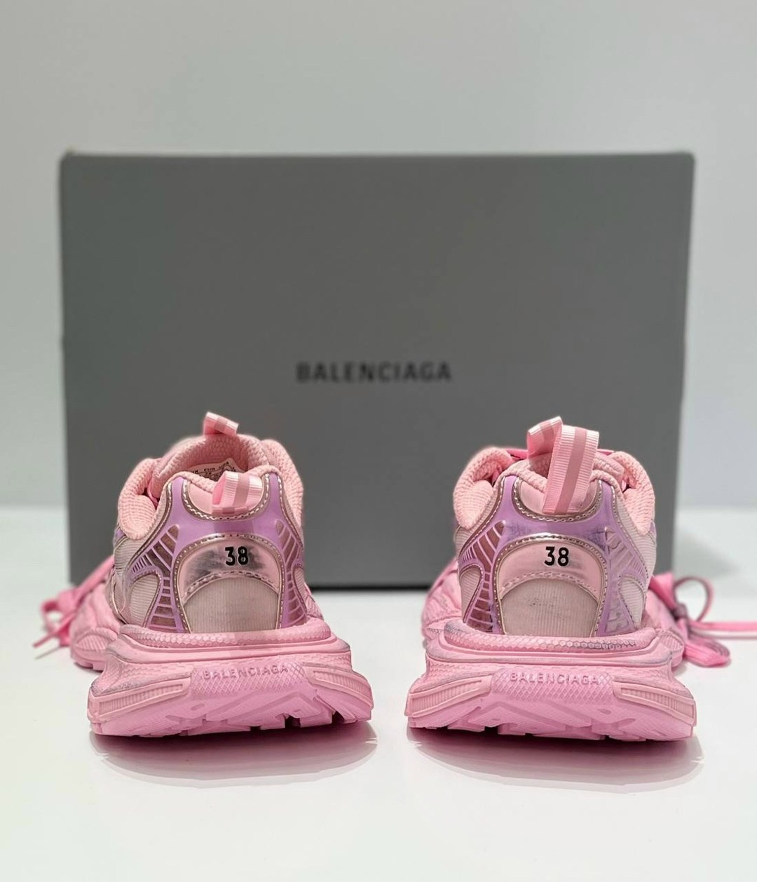 баленсиага раннер кроссовки розовый,баленсиага кроссовки розовые,кроссовки balenciaga,кроссовки женские balenciaga,кроссовки 3xl balenciaga розовый