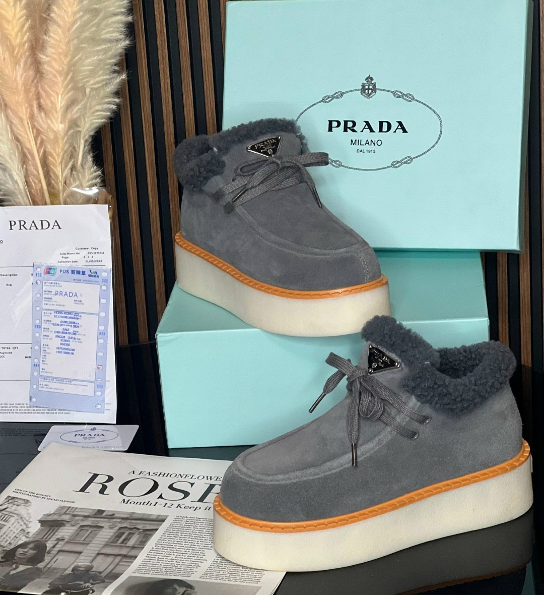 женские замшевые кроссовки с мехом prada premium beige,ботинки prada,ботинки prada женские на меху зима размер 36-40,зимние ботинки prada,ботинки женские с мехом prada
