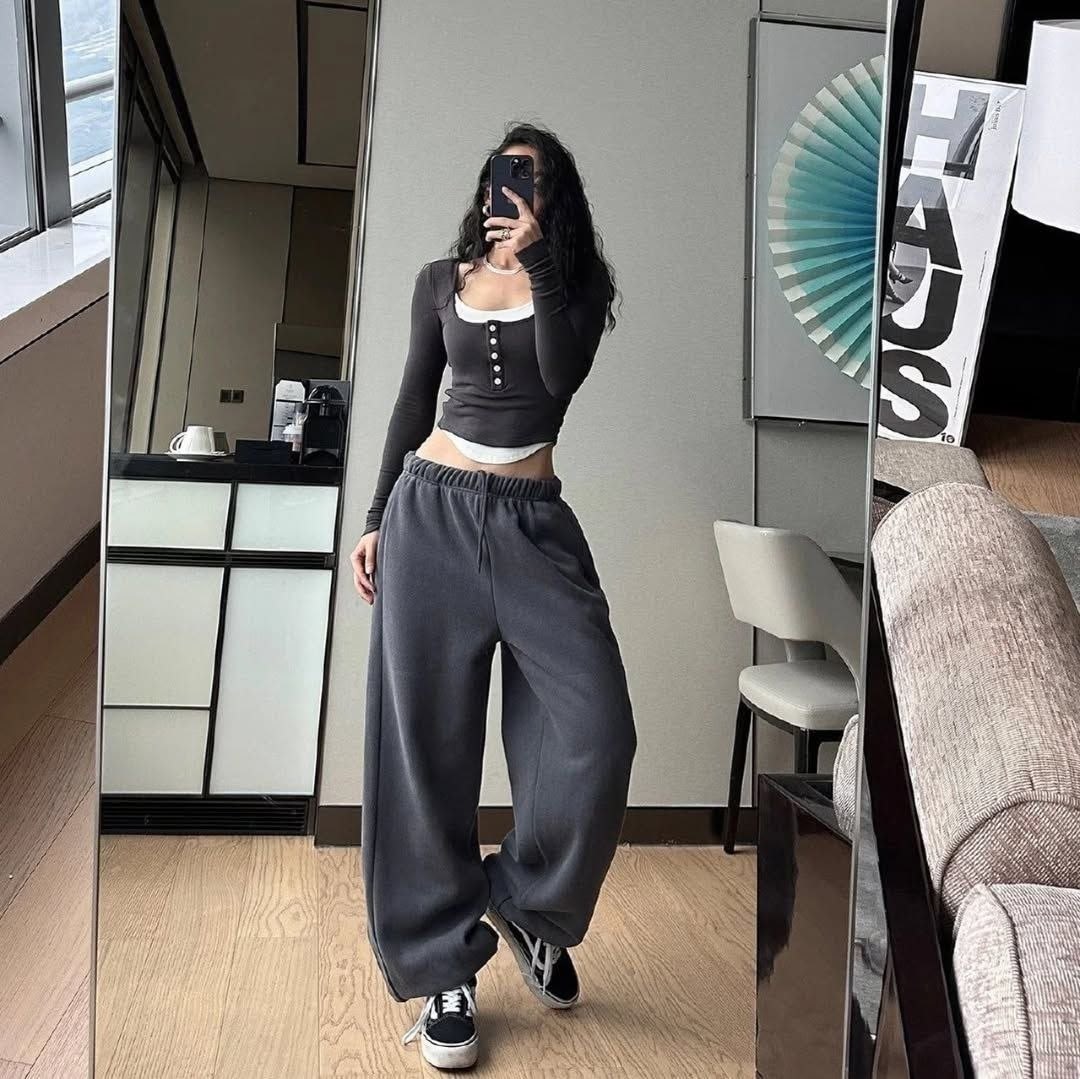 штаны спортивные с разрезом варенка,спортивные штаны женские широкие джоггеры для танцев,штаны женские,спортивные штаны женские,женские джоггеры из коллекции спортивной одежды