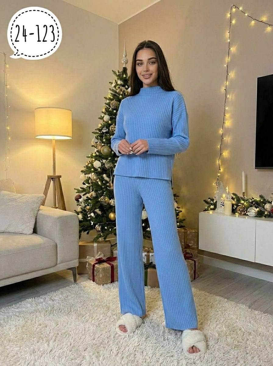 костюм трикотажный,вязаные костюмы,костюм с водолазкой,женские костюмы,костюм вязаный женский