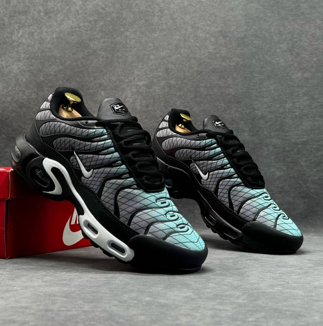 кроссовки nike air max tn plus,кроссовки мужские nike air max tn plus,nike air max tn plus,кроссовки для мужчин,кроссовки nike air max tn