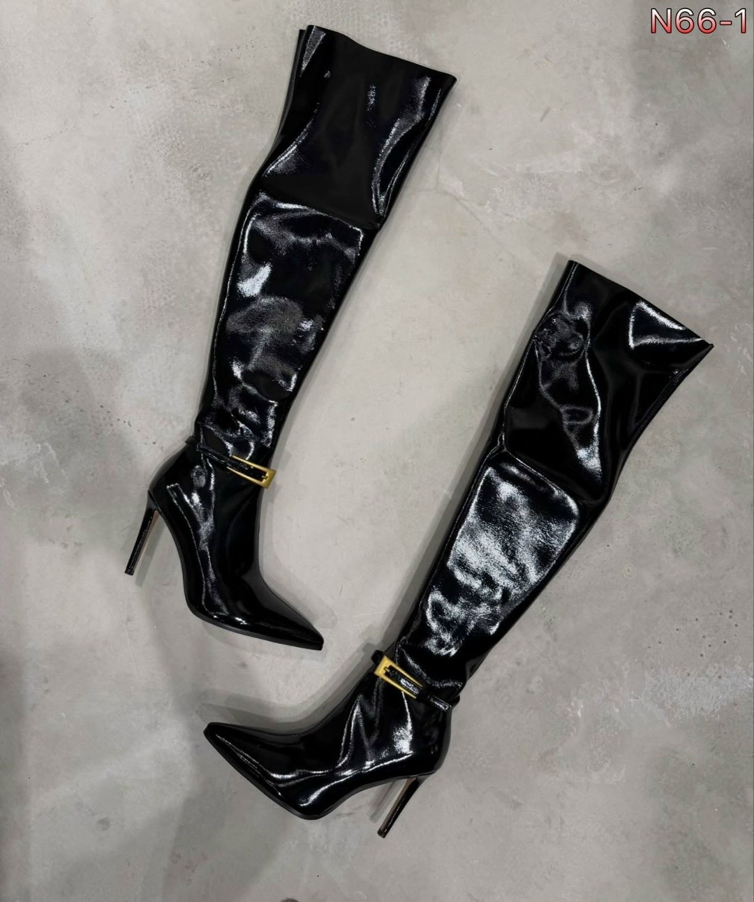 сапоги лакированные,сапоги лаковые,женские сапоги,женские высокие сапоги из лакированной кожи,сапоги saint laurent