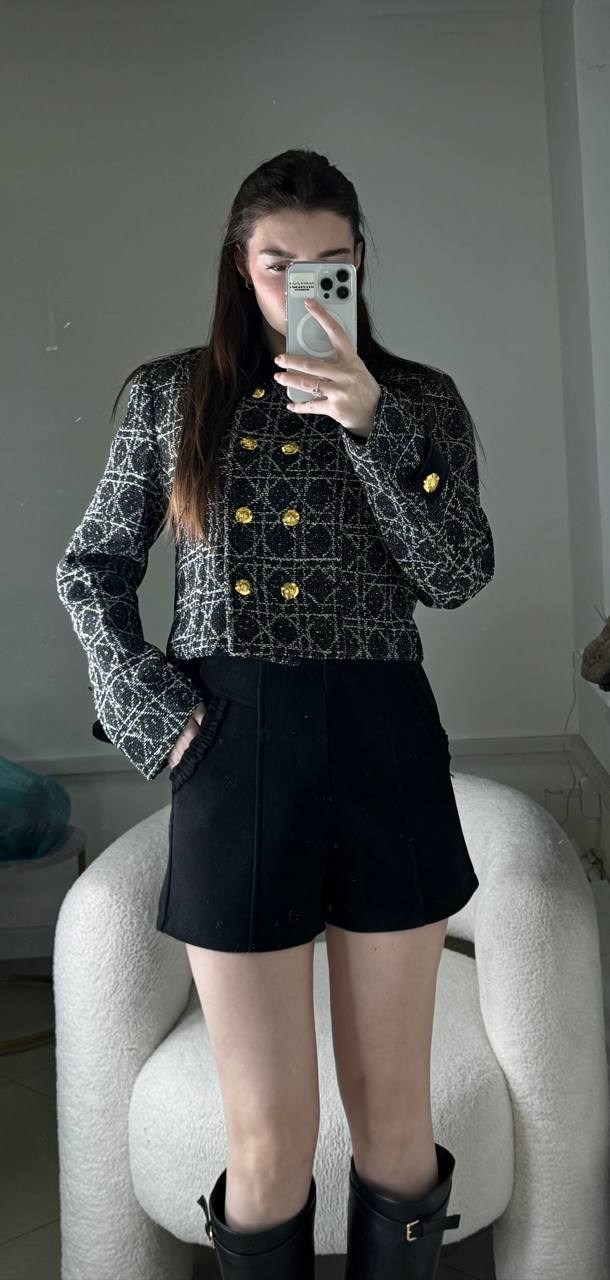 женская твидовая куртка на пуговицах,женская твидовая куртка,жакет твидовый,женский твидовый пиджак,трендовый твидовый жакет с белыми воротничками