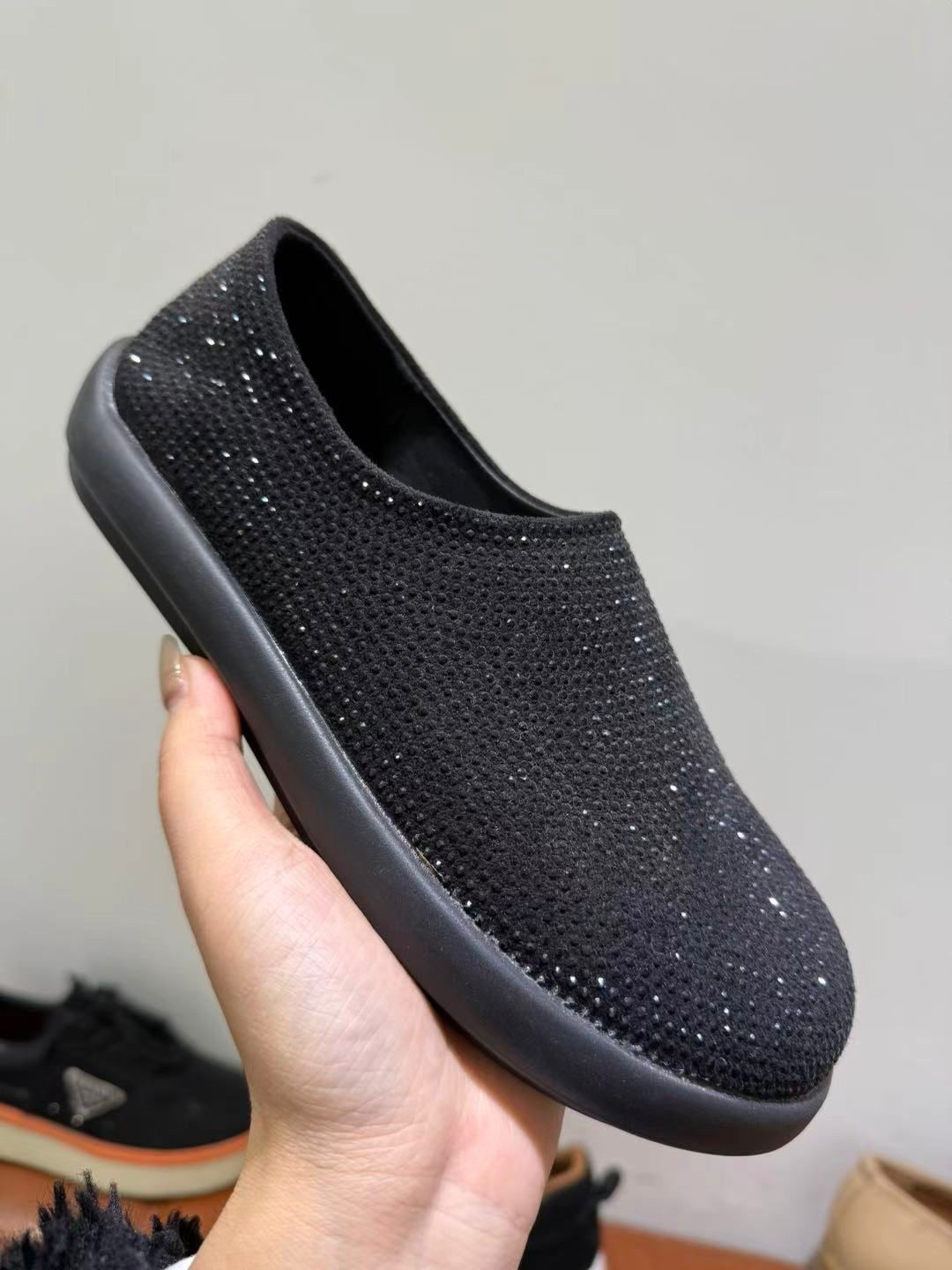 женские блестящие туфли на плоской подошве,,лоферы со стразами женские,лоферы женские блестящие,слипоны с блестками