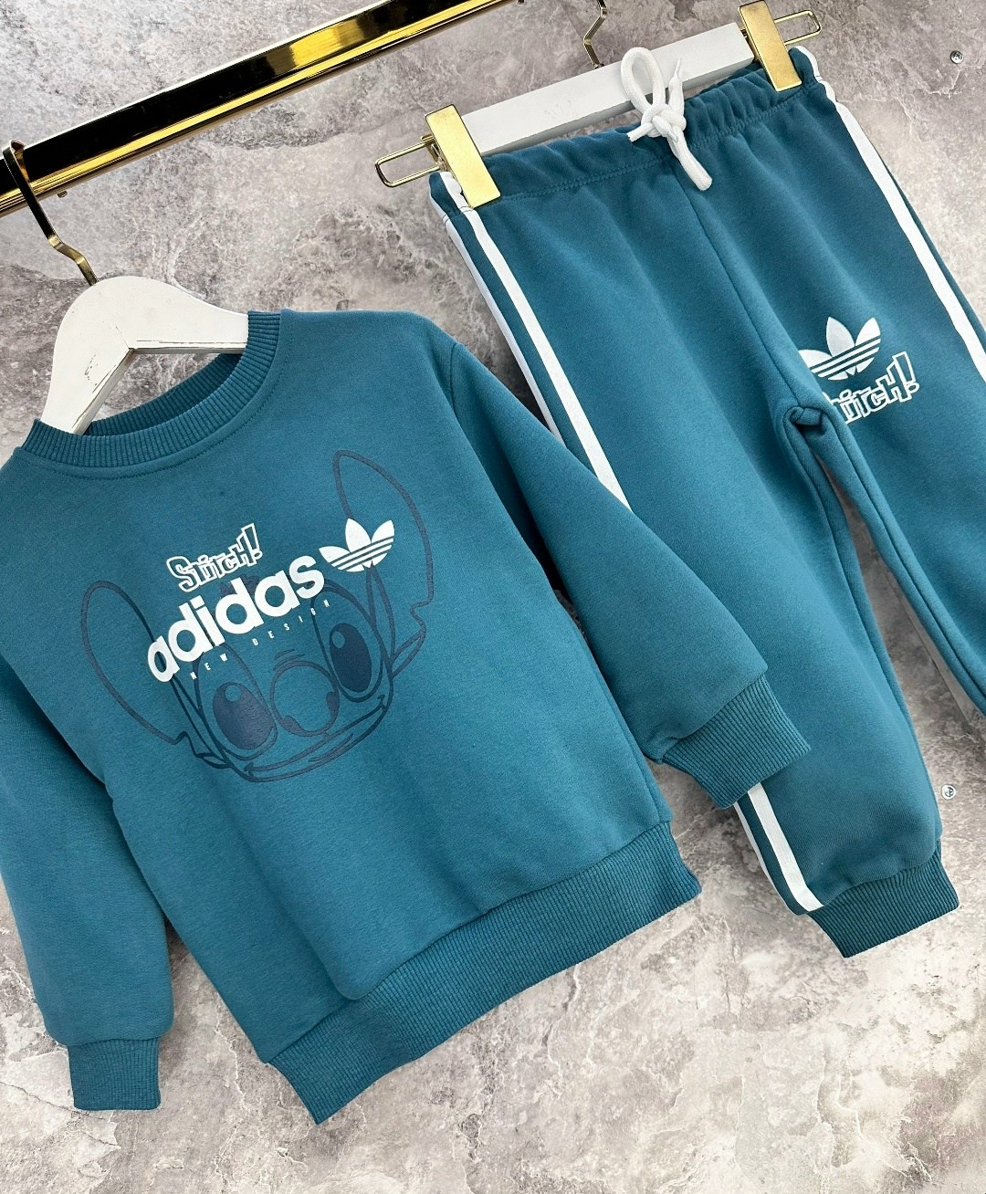 детский спортивный костюм adidas originals,костюм спортивный adidas,детский спортивный костюм adidas,костюм адидас оригиналс,спортивный костюм adidas originals