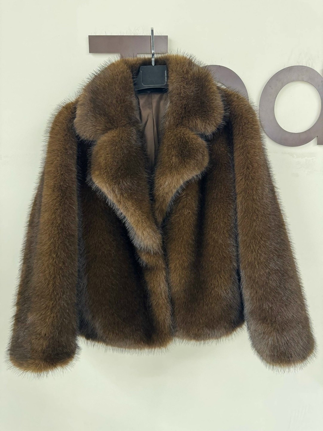 шуба,женские шубы,меховое пальто,женская шуба из искусственного меха норки,роскошная русская шуба с искусственным мехом соболя