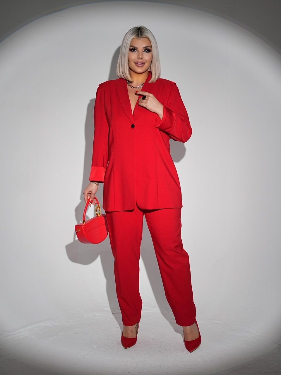 брючный костюм dilana vip 2056/1 красный,костюм dilanavip 2056/1 красный,костюм брючный 2056-1 красный dilanavip,костюм брючный-двойка классический,брючный костюм vilena 974 красный