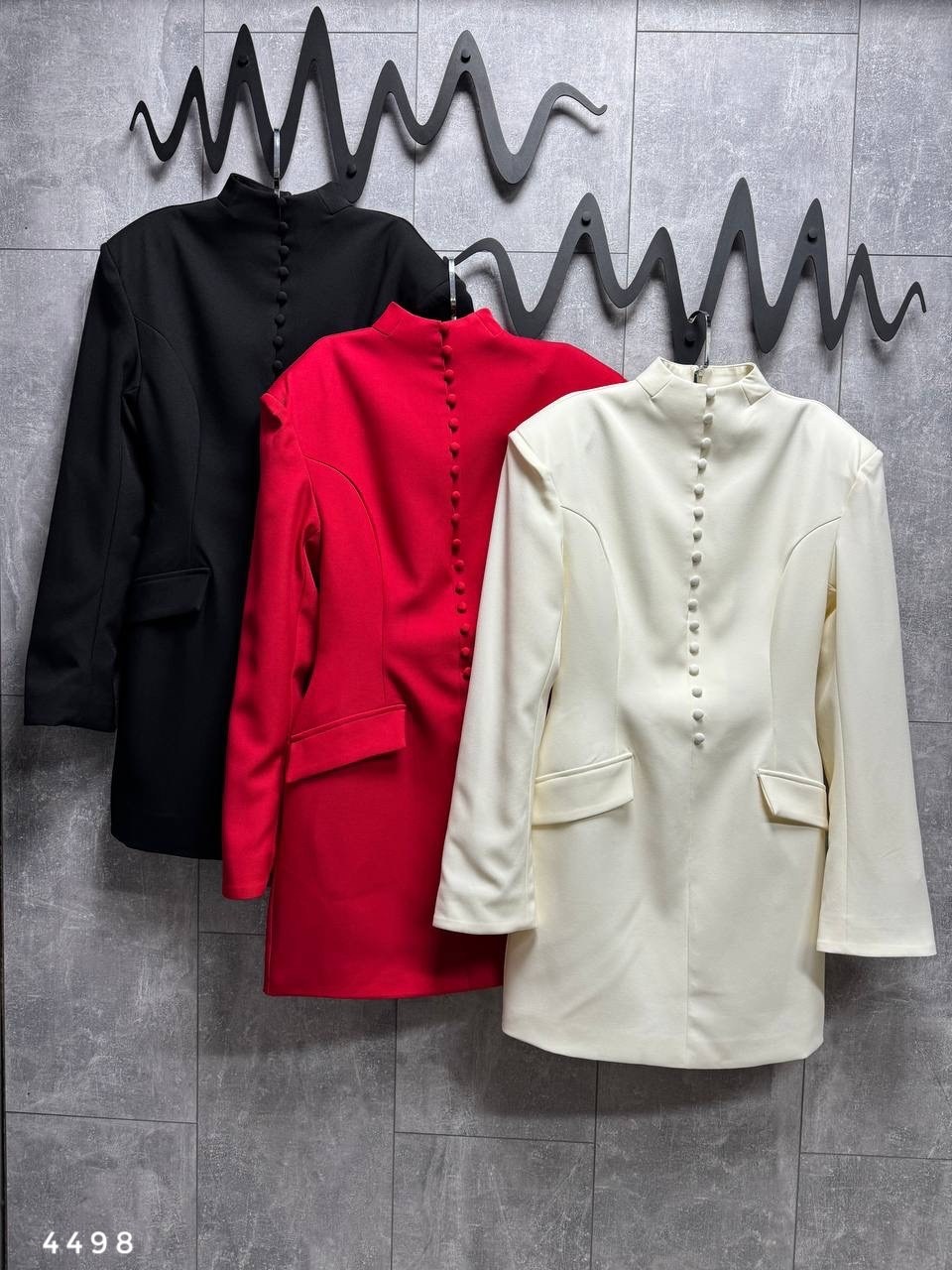 платье-пиджак,белый пиджак платье,элегантный наряд,стильный наряд,пиджак белый приталенный удлиненный leroy style