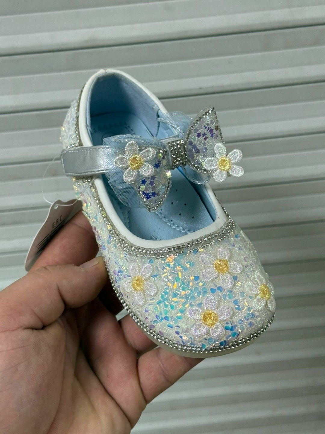 ,туфли для девочек,детские туфли,туфли принцессы,туфли нарядные для девочек