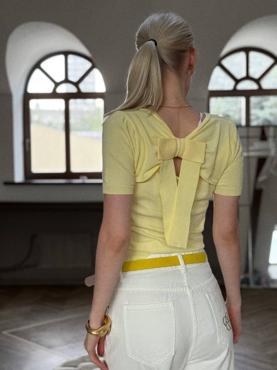 брюки джинсы,женской одежды,женские джинсы и брюки,женская футболка,брюки бриджи