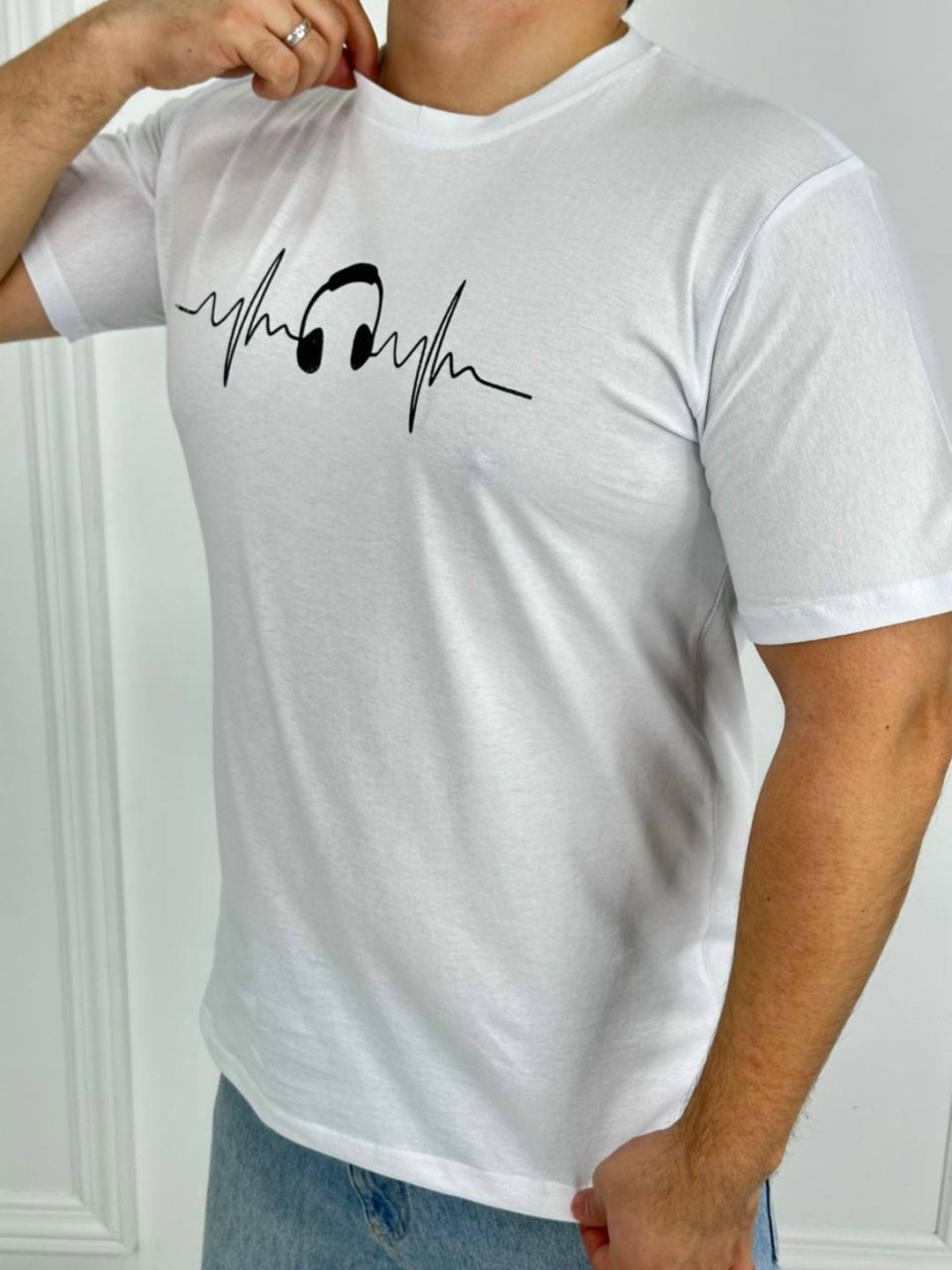 мужская футболка,мужская футболка белая,футболка,футболка с принтом,футболка мужская летняя