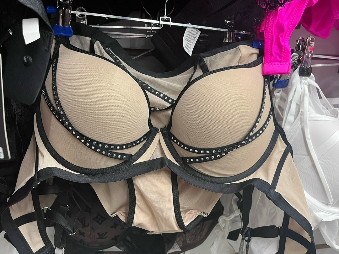 бюстгальтер,нижнее белье бюстгальтер,бюстгальтер женские,бюстгальтер комплект,женские белье