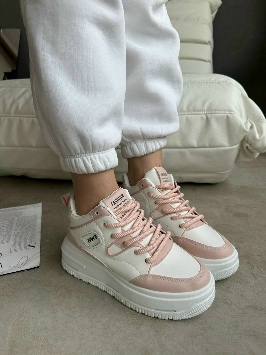 кроссовки женские,повседневные кроссовки,модные кроссовки,кроссовки модные женские,