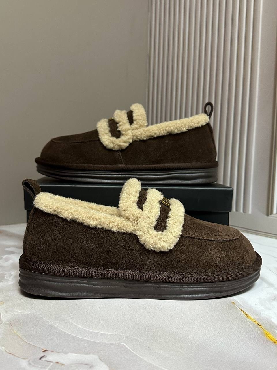 ,женская ,замшевые ботинки,туфли-лоферы женские prada a131233 замшевые зимние с мехом коричневые,женские зимние лоферы