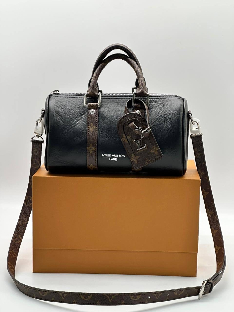 сумка женская louis vuitton,сумка louis vuitton,сумка louis vuitton paris 25 см,louis vuitton сумка дорожная,сумка louis vuitton speedy 20 с плечевым ремнём