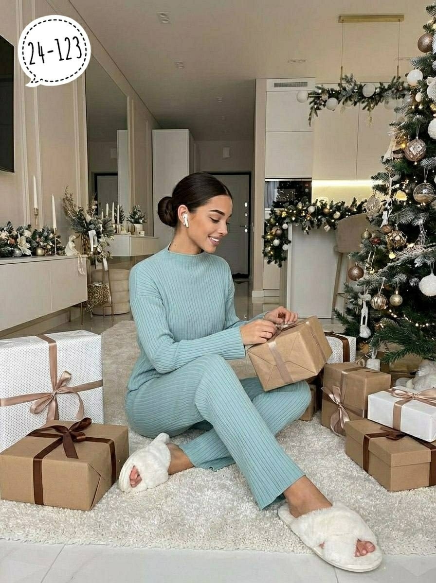 костюм женский: водолазка и штаны (one size) 42-48 арт. 1325753,трикотажные костюмы,брючный костюм,костюм женский: водолазка и штаны (one size) 42-48 арт. 1325758,женские костюмы