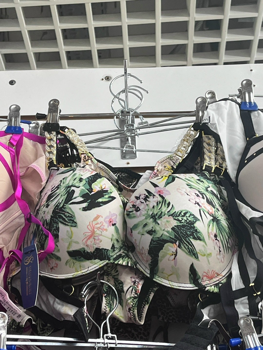 бюстгальтер,бюстгальтер пушап,комплект бюстгальтер,бюстгальтер нижнее белье женское,бюстгальтер с принтом