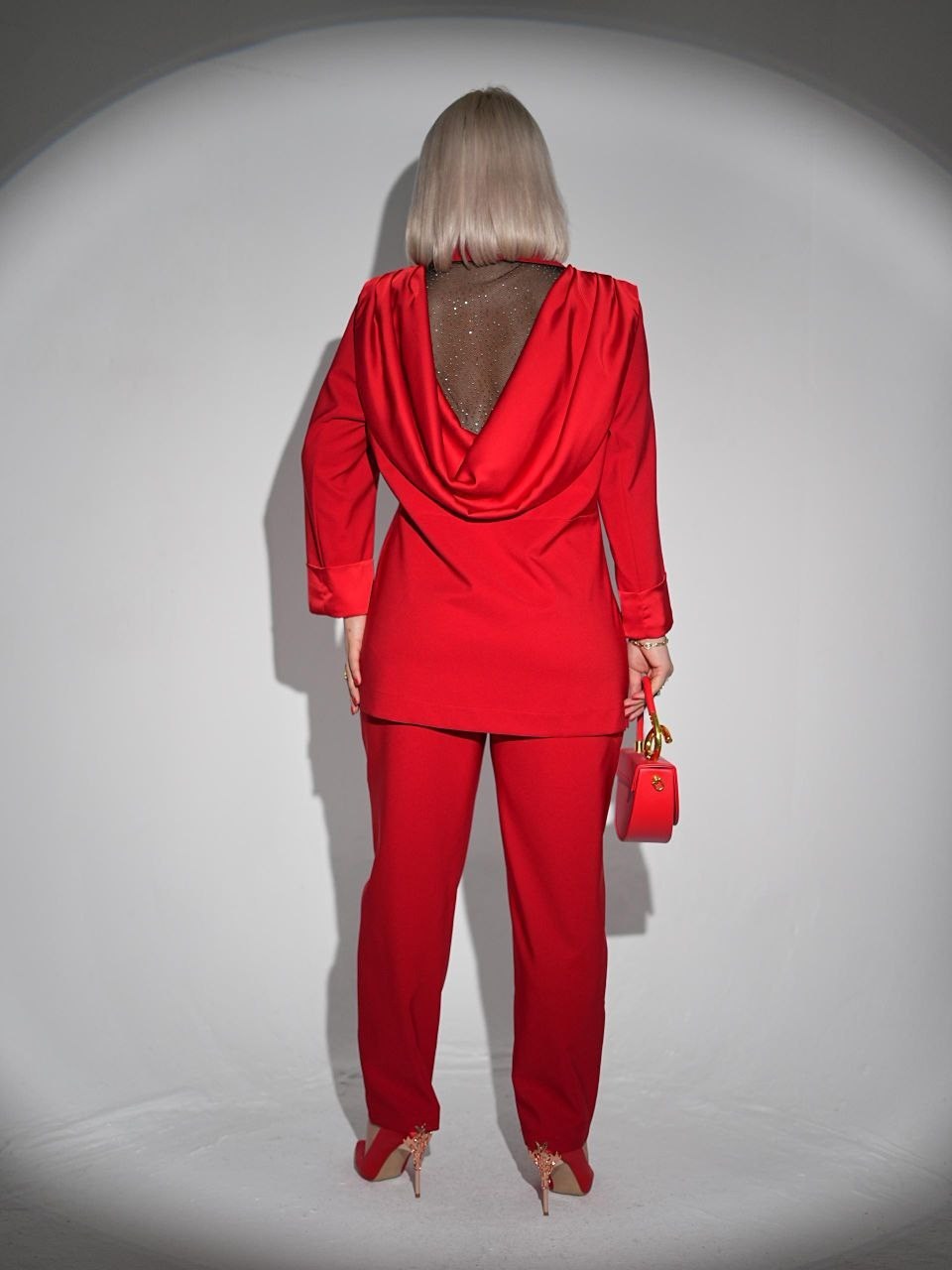 брючный костюм dilana vip 2056/1 красный,костюм dilanavip 2056/1 красный,костюм брючный 2056-1 красный dilanavip,костюм брючный-двойка классический,брючный костюм vilena 974 красный