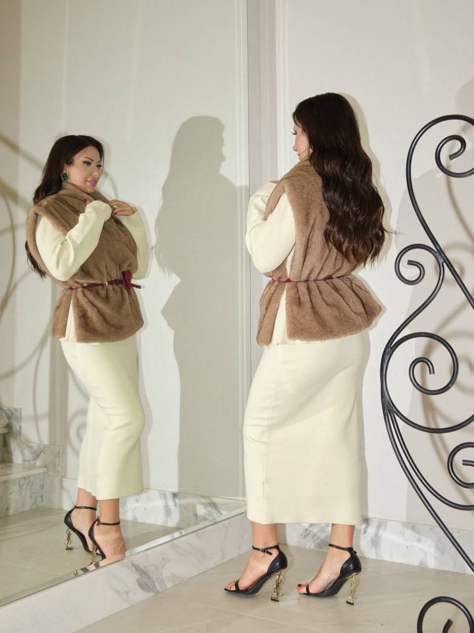 жилет меховой,меховая жилетка,жилетка фенди,жилет