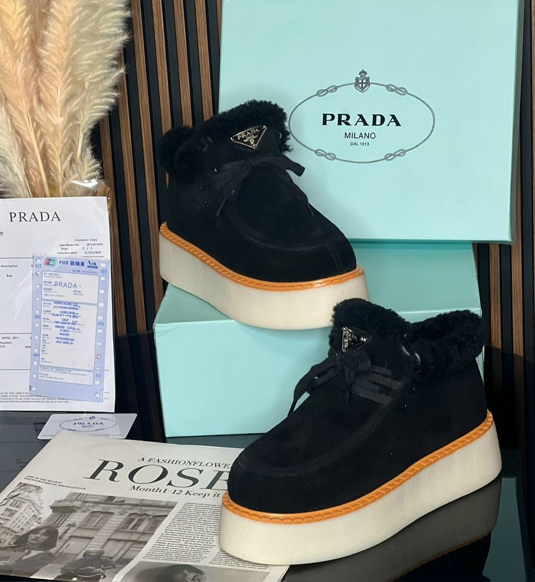 женские замшевые кроссовки с мехом prada premium beige,ботинки prada,ботинки prada женские на меху зима размер 36-40,зимние ботинки prada,ботинки женские с мехом prada