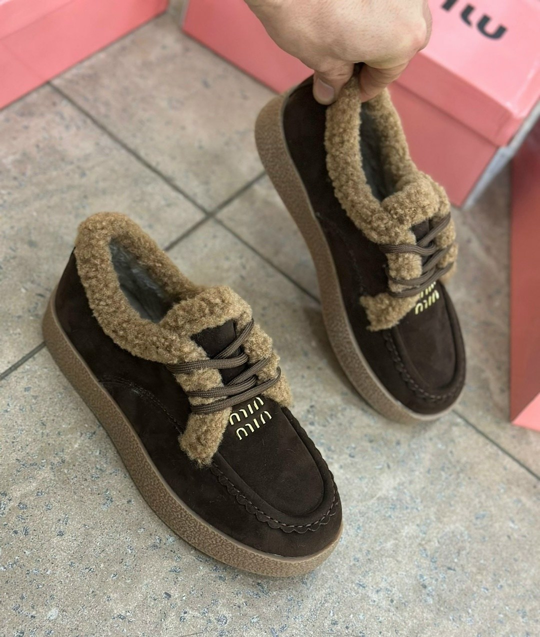 ,женская ,женские ботинки miu miu delave на меху,ботинки miu miu,женские зимние замшевые ботинки miu miu с мехом коричневые