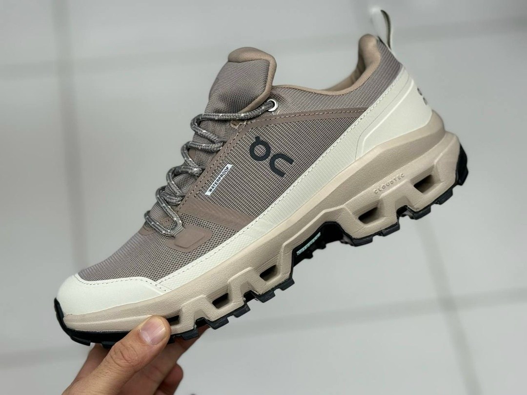 кроссовки on cloudwander waterproof цвет hunter safari,on cloudwander водонепроницаемые мужские кроссовки hunter safari зеленые,хаки водонепроницаемые кроссовки cloudwander on,мужская  кроссовки,