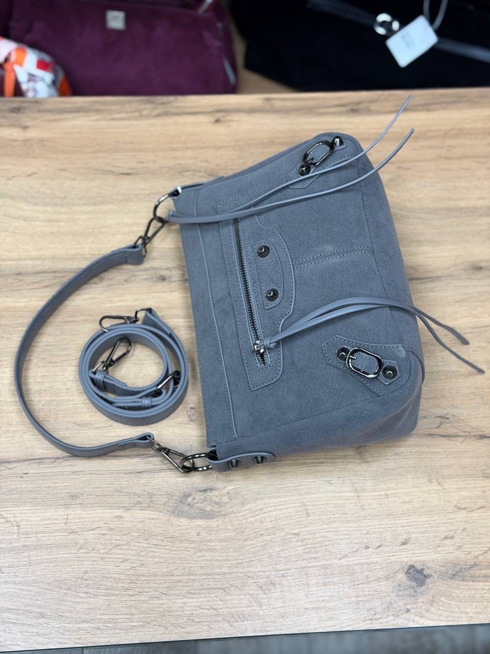 сумка,сумки женская,модная сумка,сумочка,замшевая серая сумка