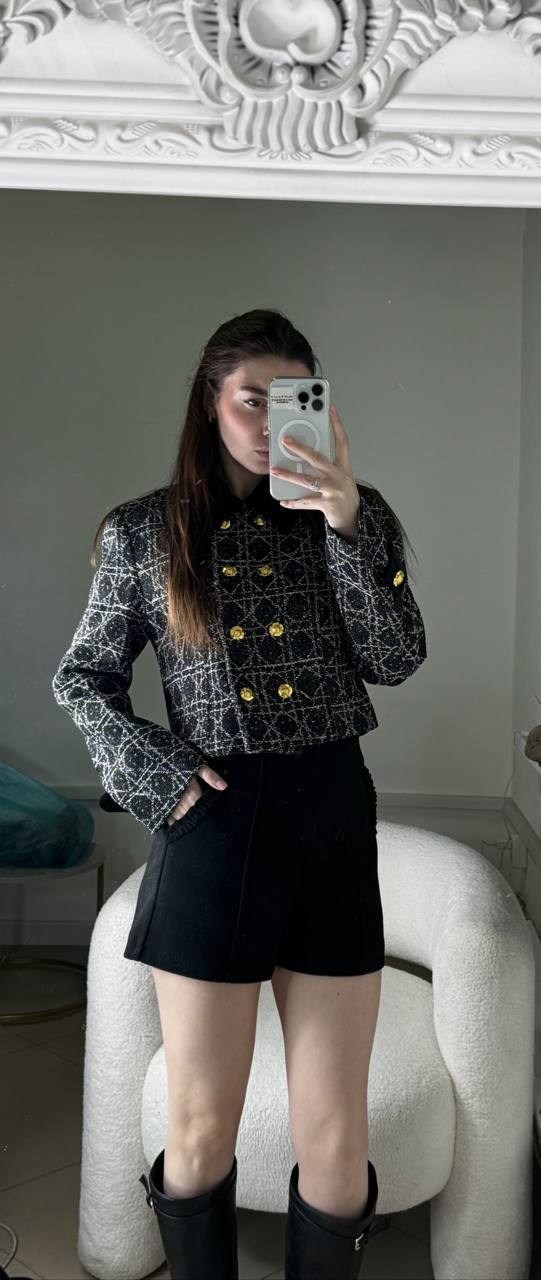женская твидовая куртка на пуговицах,женская твидовая куртка,жакет твидовый,женский твидовый пиджак,трендовый твидовый жакет с белыми воротничками